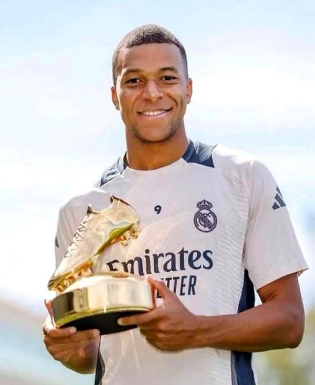 关键球打成后教练激动怒吼