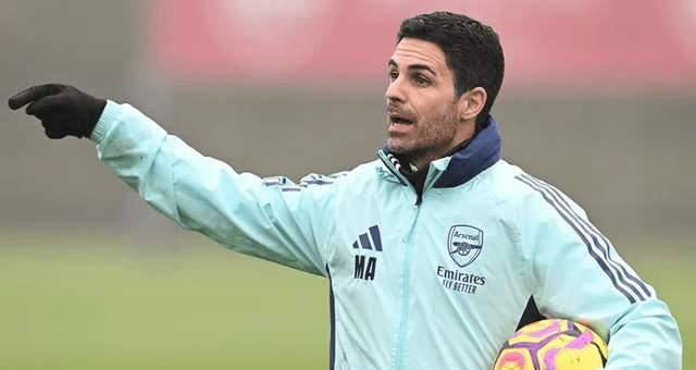 FIFA年度最佳男足教练候选：恩里克、斯洛特、弗里克在列